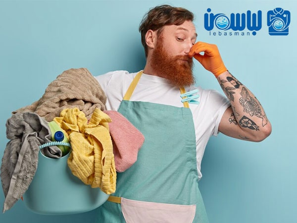 روش های از بین بردن بوی بنزین از لباس