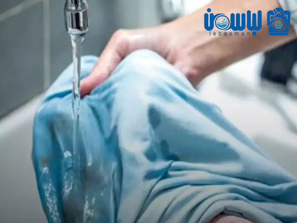 روش های عمومی پاک کردن لکه عطر