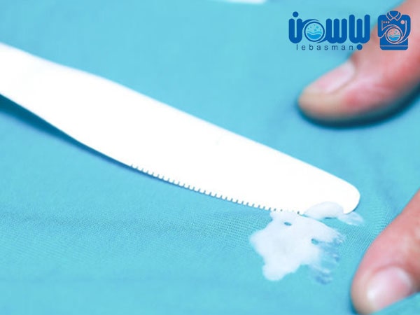 چگونه لکه شمع را از روی لباس پاک کنیم؟