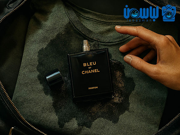 پاک کردن لکه عطر از لباس های تیره