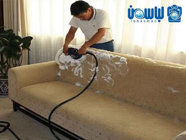 چطور مبل خود را تمیز کنیم بدون آسیب به پارچه